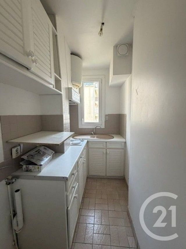 Appartement F2 à louer - 2 pièces - 28.16 m2 - PARIS - 75013 - ILE-DE-FRANCE - Century 21 Lutèce Immobilier