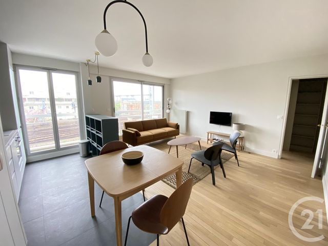Appartement F2 à louer - 2 pièces - 46.76 m2 - PARIS - 75014 - ILE-DE-FRANCE - Century 21 Lutèce Immobilier