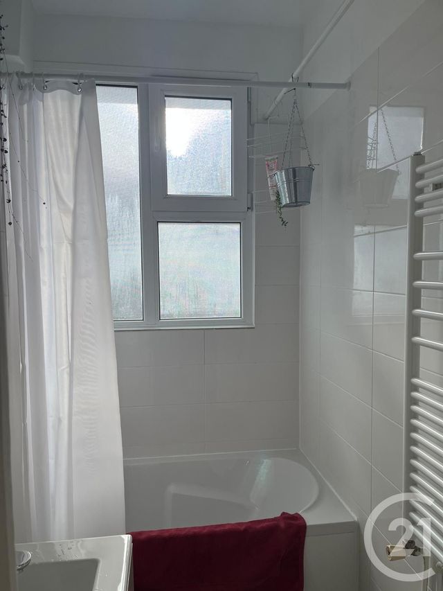 Appartement F2 à louer - 2 pièces - 36.35 m2 - PARIS - 75010 - ILE-DE-FRANCE - Century 21 Lutèce Immobilier