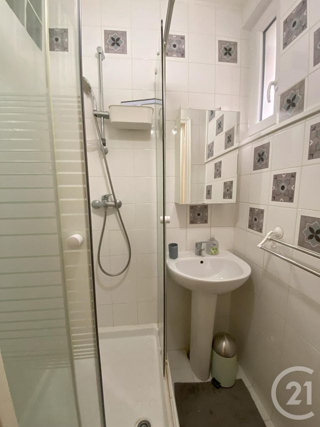 Appartement F2 à louer - 2 pièces - 35.8 m2 - PARIS - 75013 - ILE-DE-FRANCE - Century 21 Lutèce Immobilier